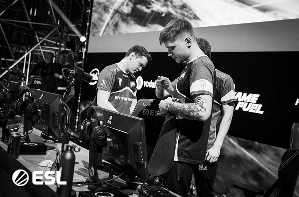 正处于冲击 正处于冲击